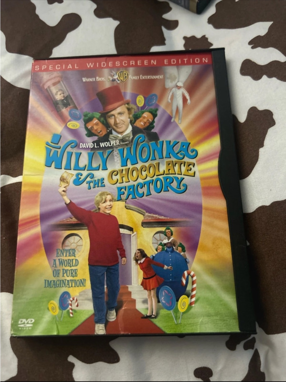 Willy Wonka & The Chocolate Factory (Special Widescreen Edition) - Colorful DVD
